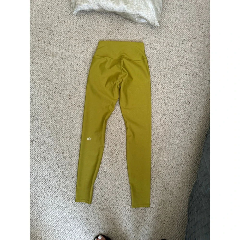 Alo Yoga Women's Green‎ Yellow Airlift High Waist Chartreuse Leggings Size Small